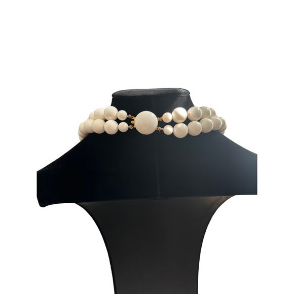 Vintage Richelieu Chunky‎ White Beaded Statement Necklace Double Strand - Picture 2 of 4